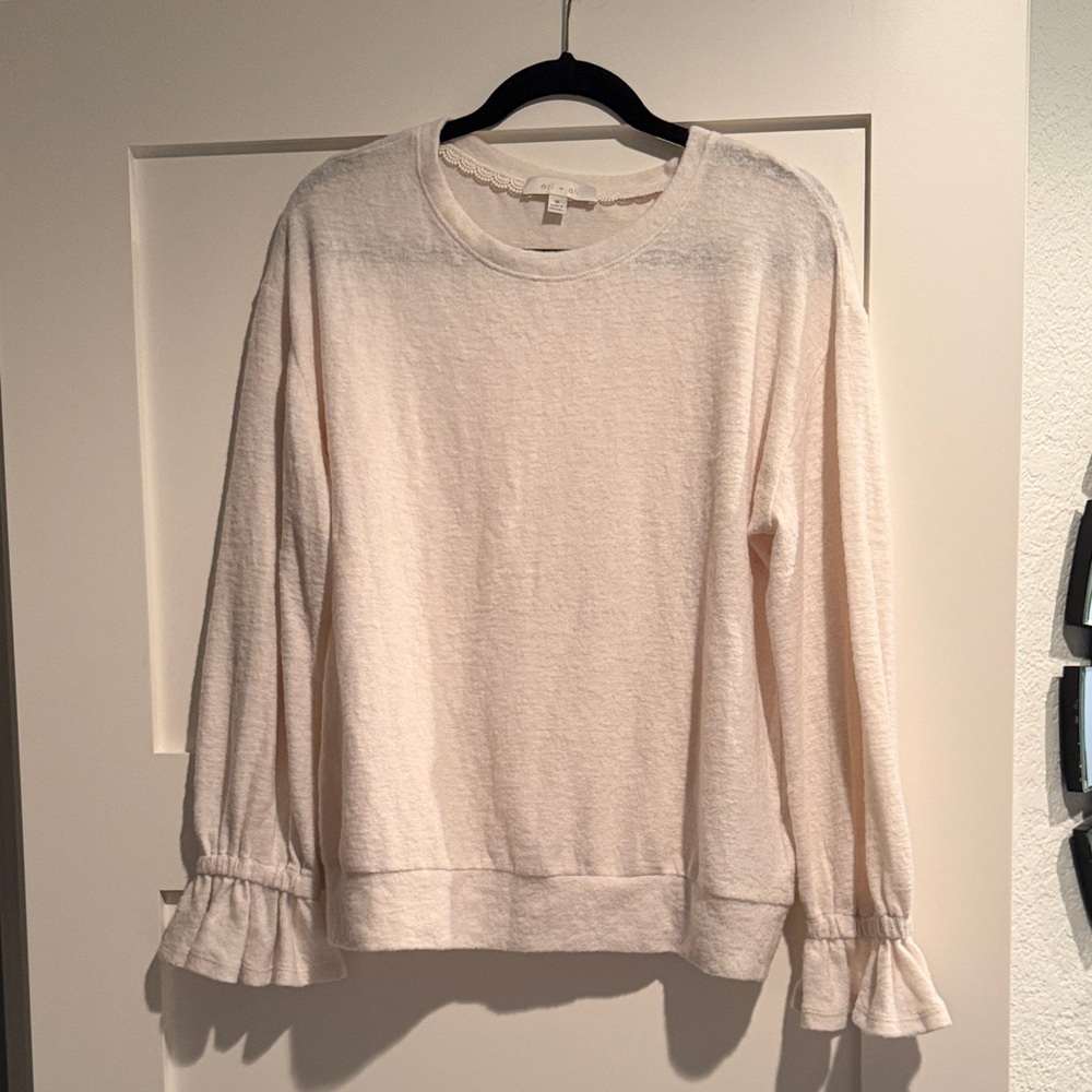 Super soft Cream Ruffle Sleeve Sweatshirt/Sweater. Anthro